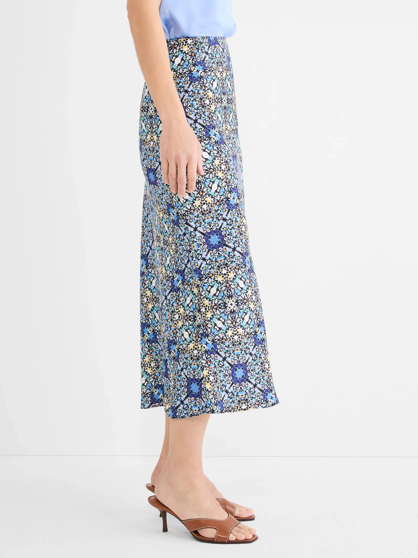 FILAGREE TILE SLIP SKIRT