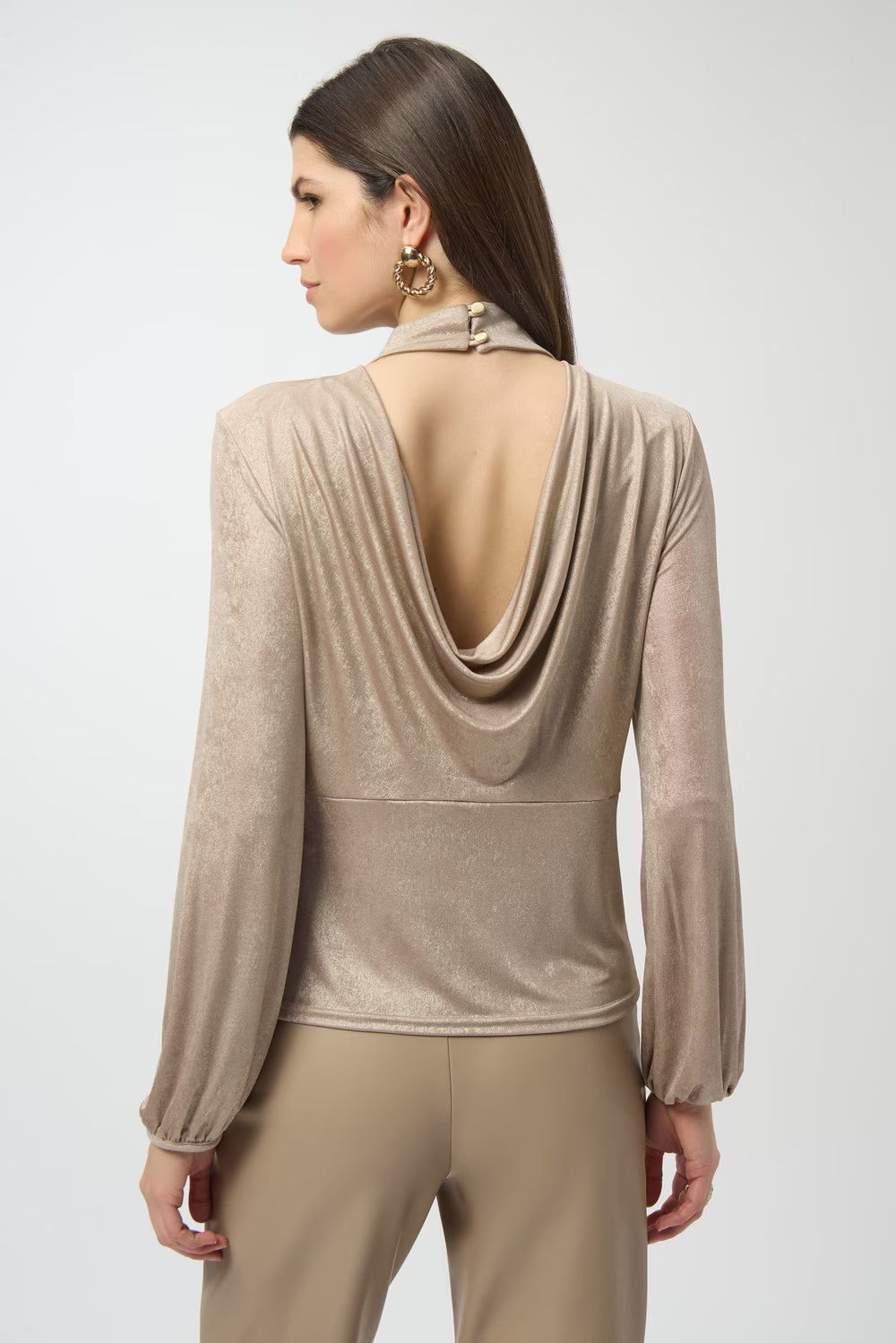 FOILED KNIT MOCK NECK FITTED TOP