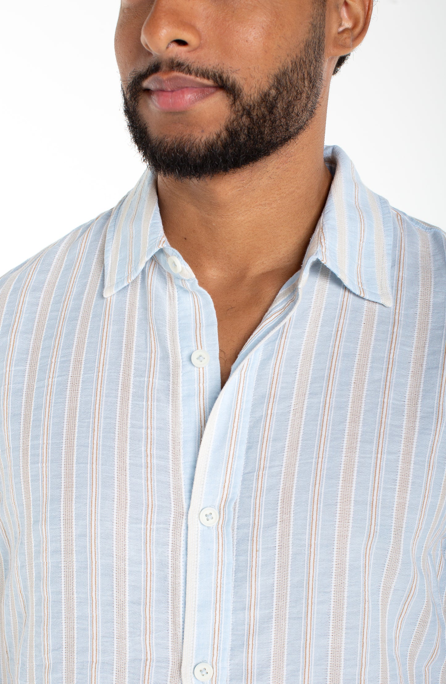 MEN'S SHORT SLEEVE BUTTON UP SHIRT