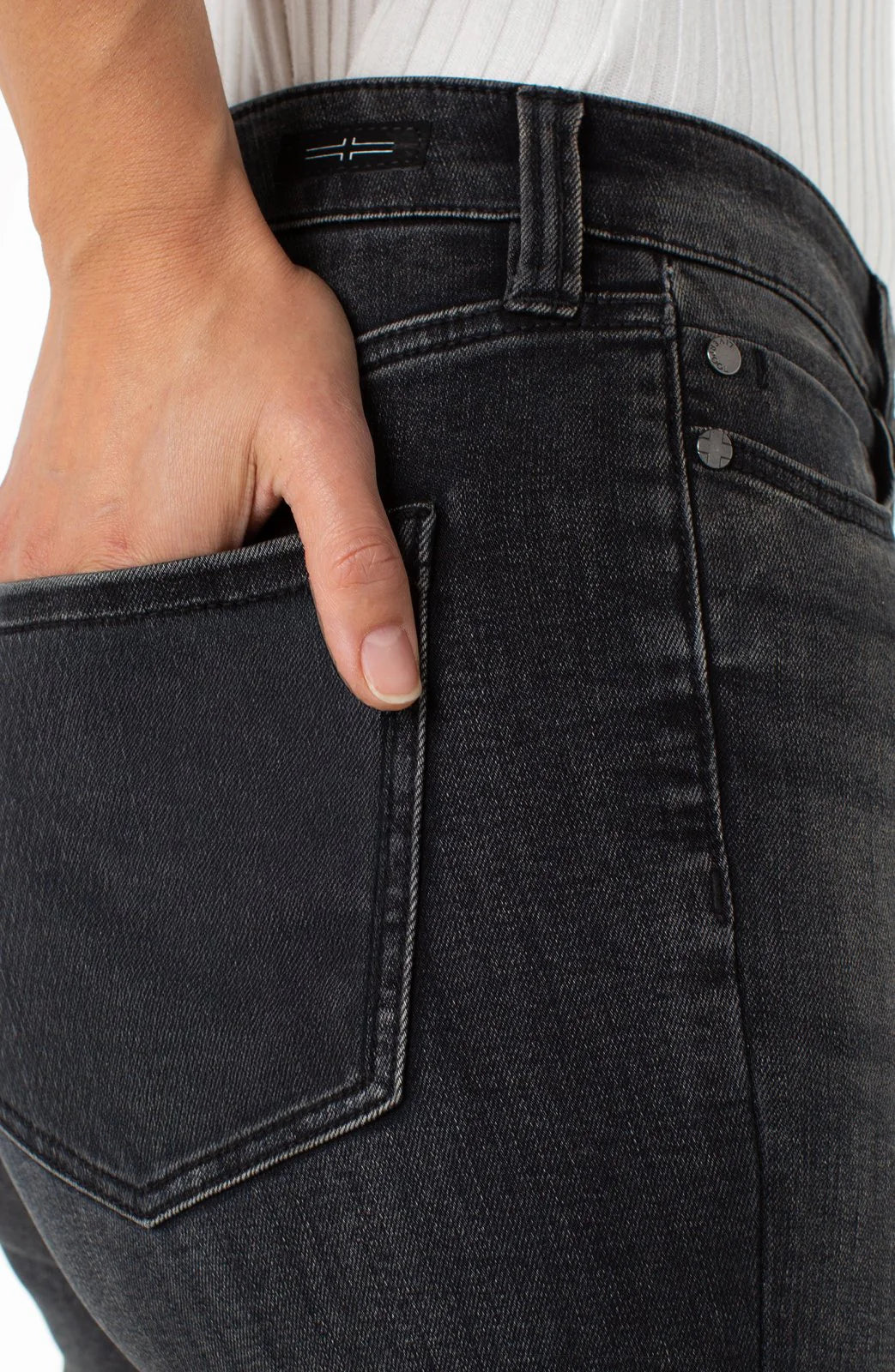 LUCY BOOTCUT 32' INS JEANS