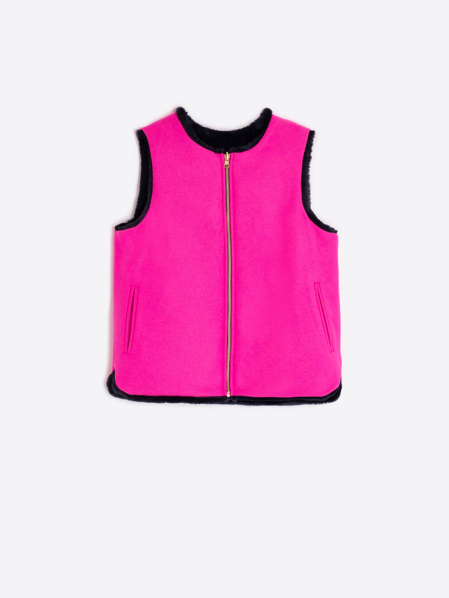 REVERSIBLE VEST
