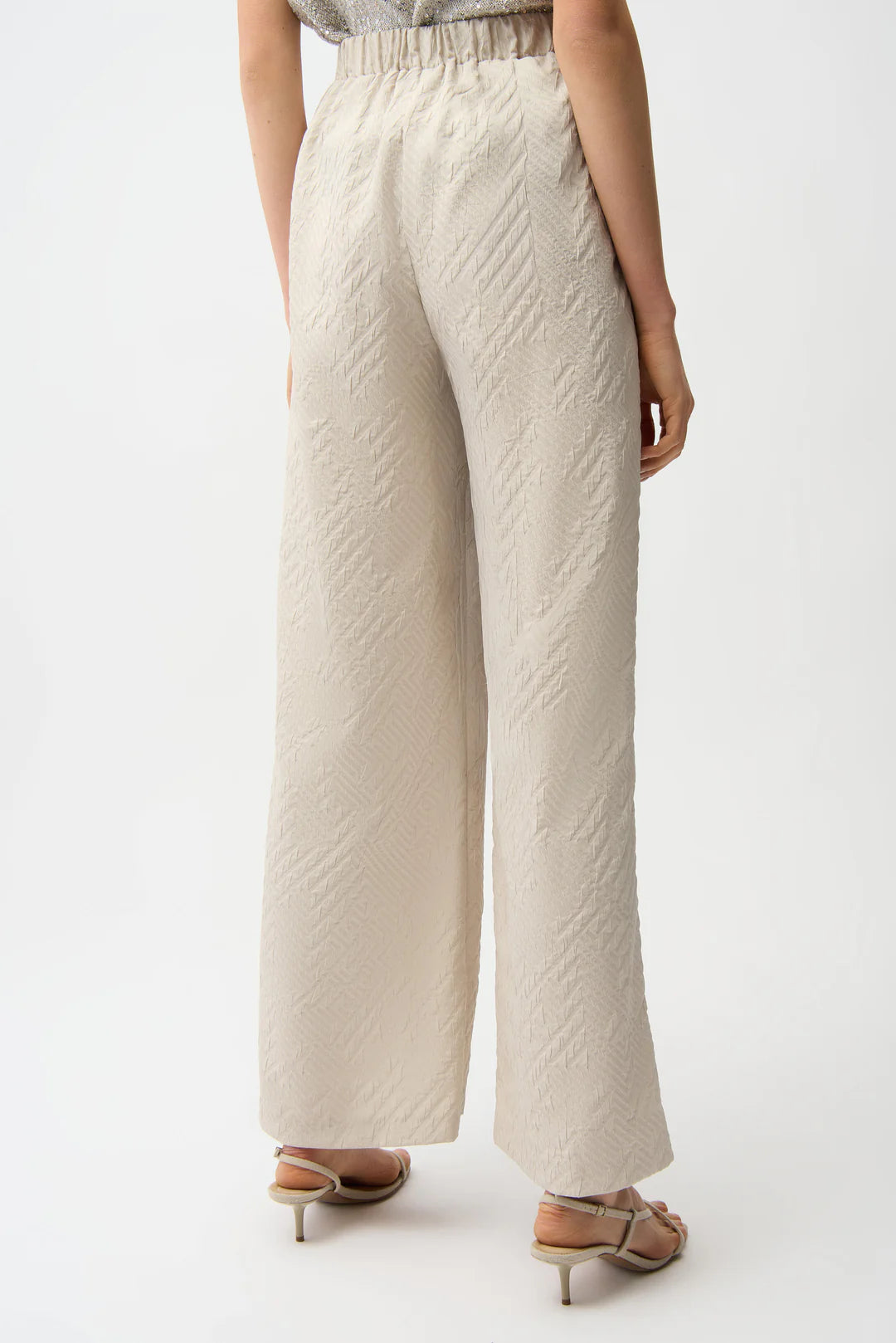 JACQUARD GEOMETRICAL TEXTURE WIDE LEG PULL ON PANT