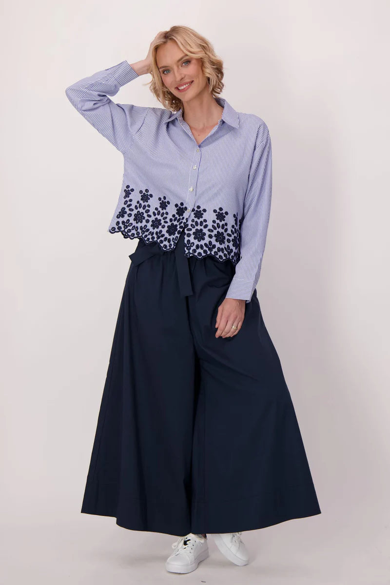 EMBROIDERED STRIPE CROP SHIRT