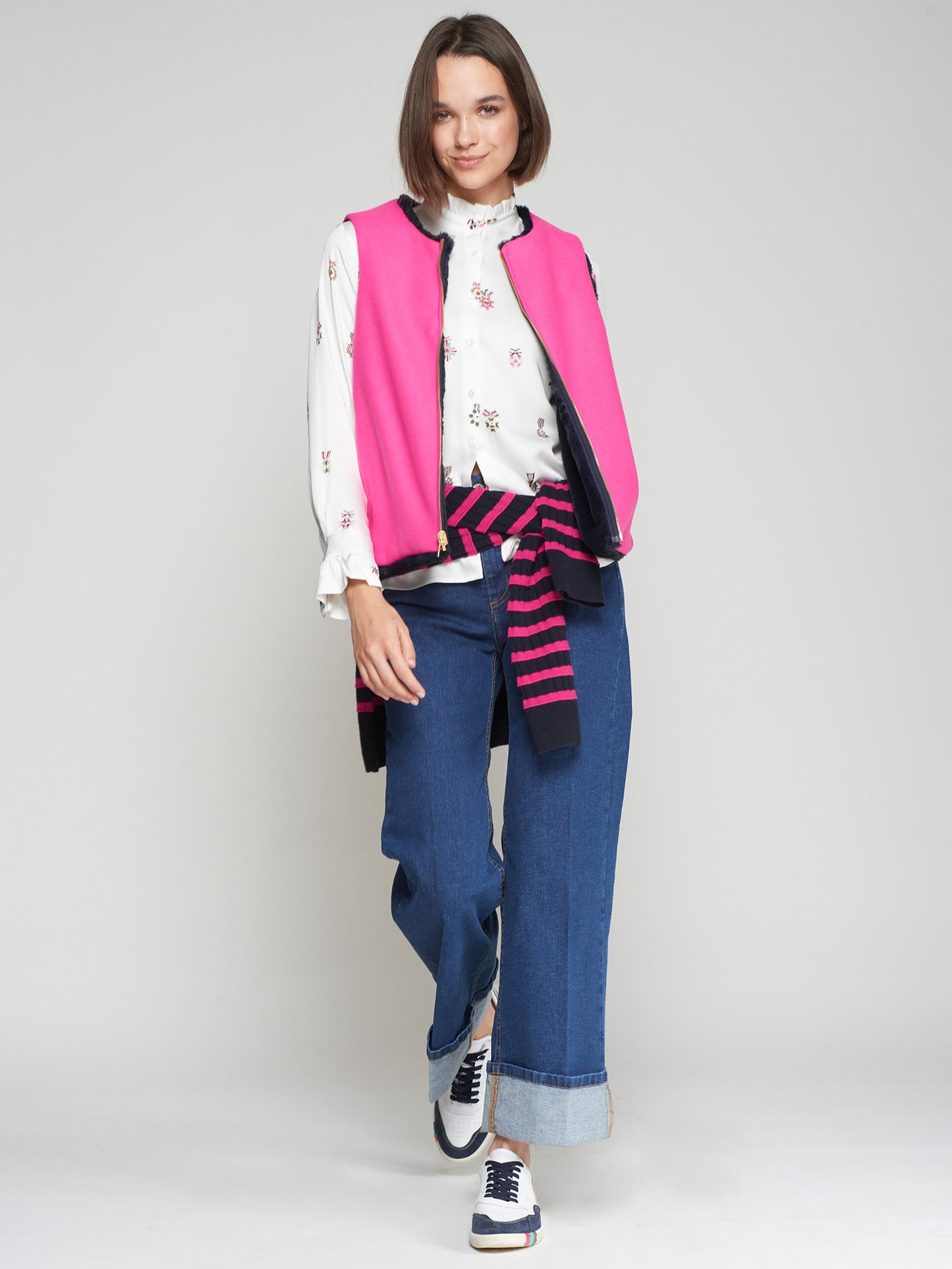 REVERSIBLE VEST