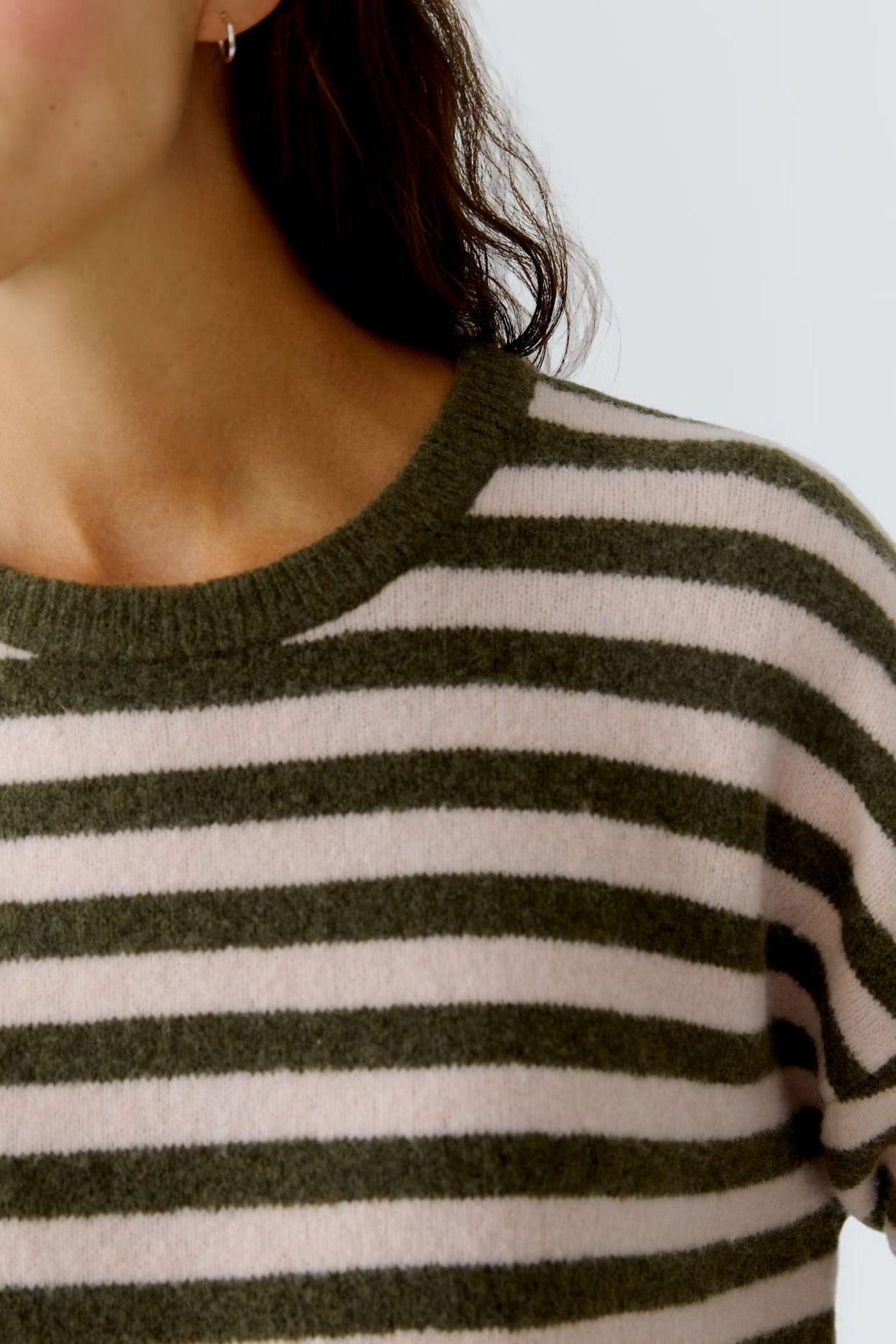 PULLOVER STRIPE SWEATER