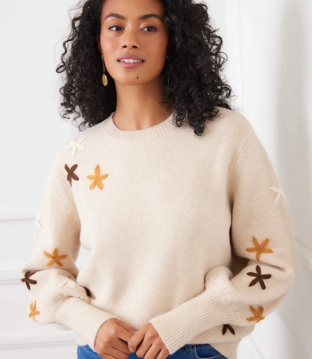 EMBROIDERED FLOWER SWEATER