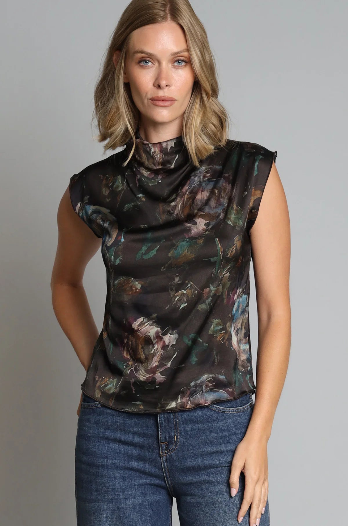 WINTER ROSE FUNNEL NECK TOP