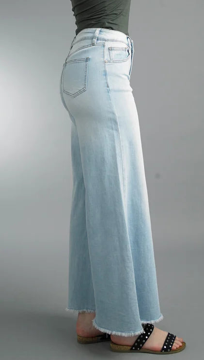 WIDE LEG JEAN