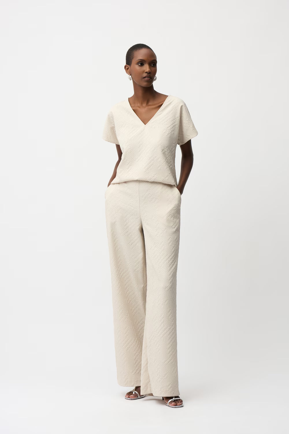 GEOMETRIC TEXTURE JACQUARD TOP