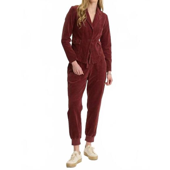 AILA BLAZER
