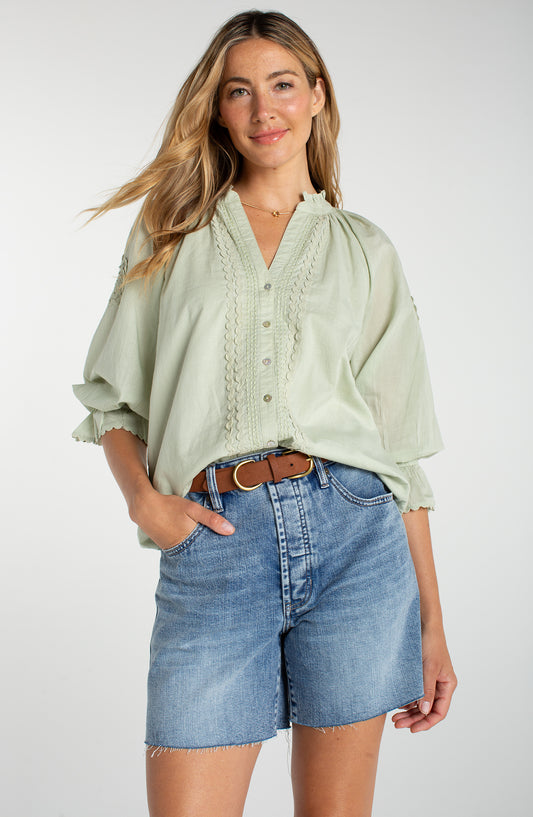 3/4 SLEEVE BUTTON FRONT WOVEN TOP